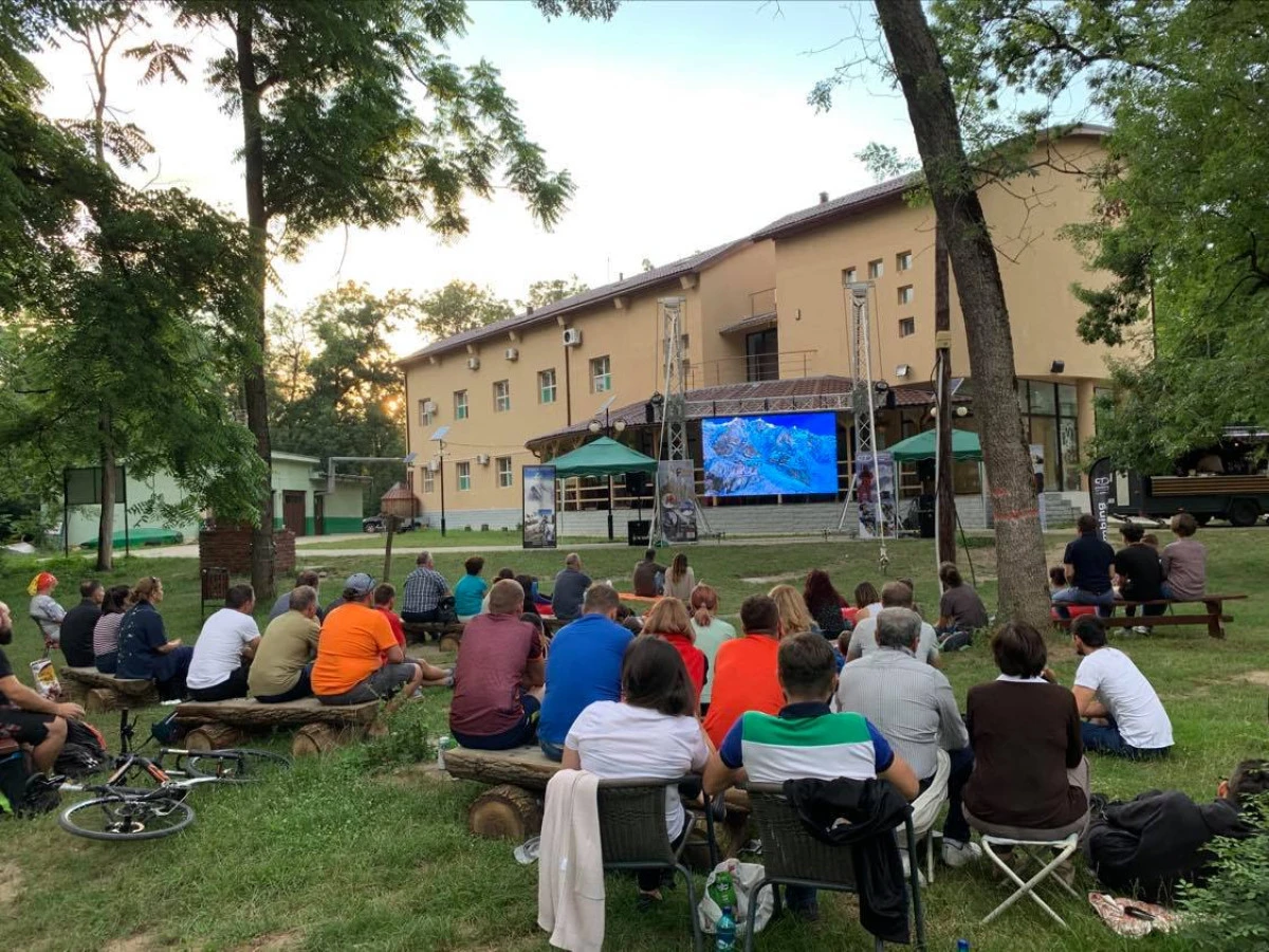 „România Sălbatică”, vizionare în PREMIERĂ la Arad, la Centrul de Vizitare Ceala din Parcul Natural Lunca Mureșului