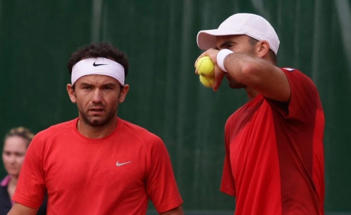 ROMANIA - SLOVACIA 1-2, IN CUPA DAVIS. TECAU SI MERGEA, INVINSI LA DUBLU!