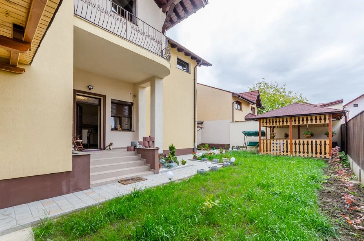 Românii care stau la curte riscă amenzi. Ce nu au voie să facă în grădină