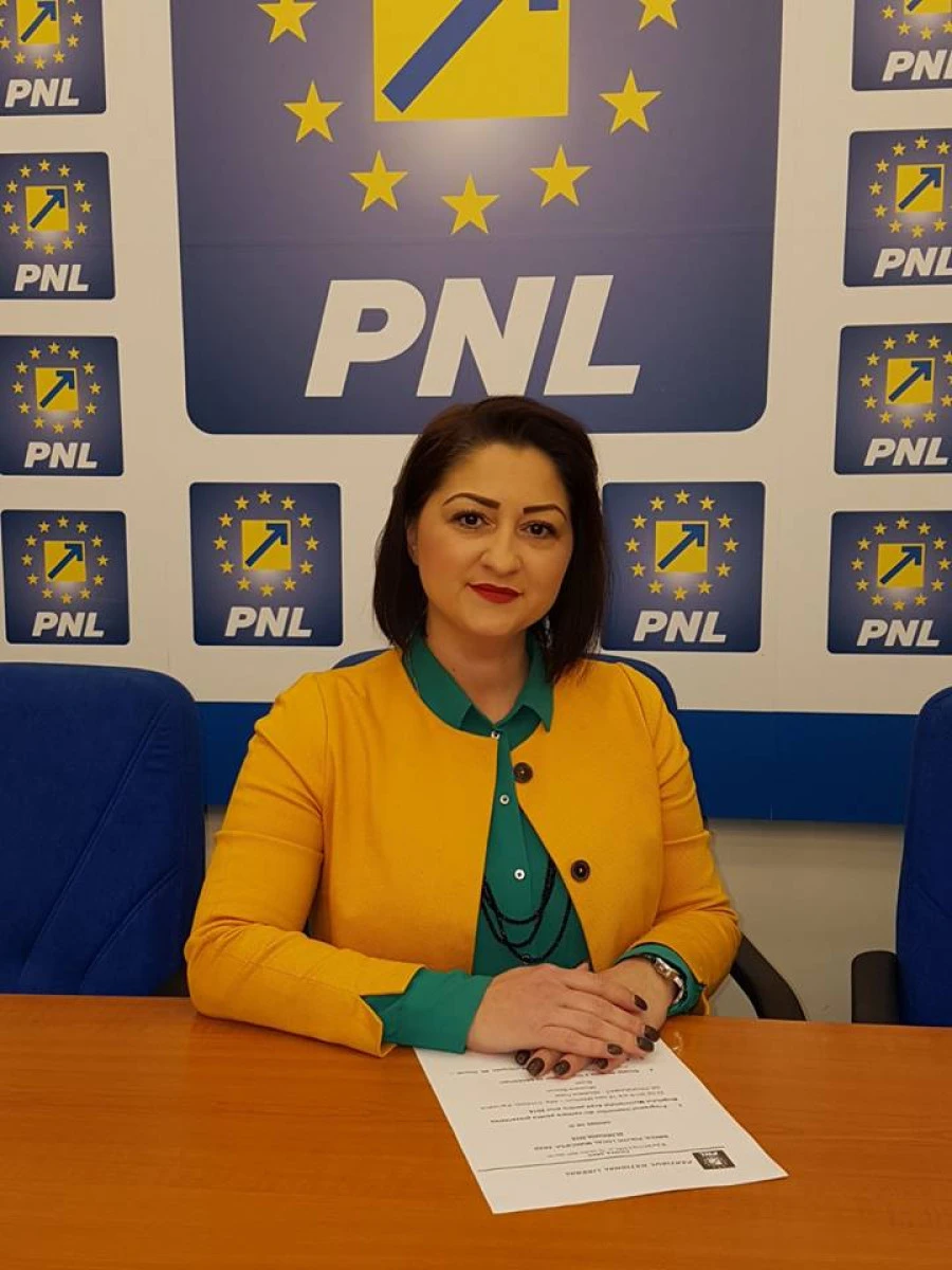 Roxana Tabuia: „PNL adună gunoiul abandonat de USR!”