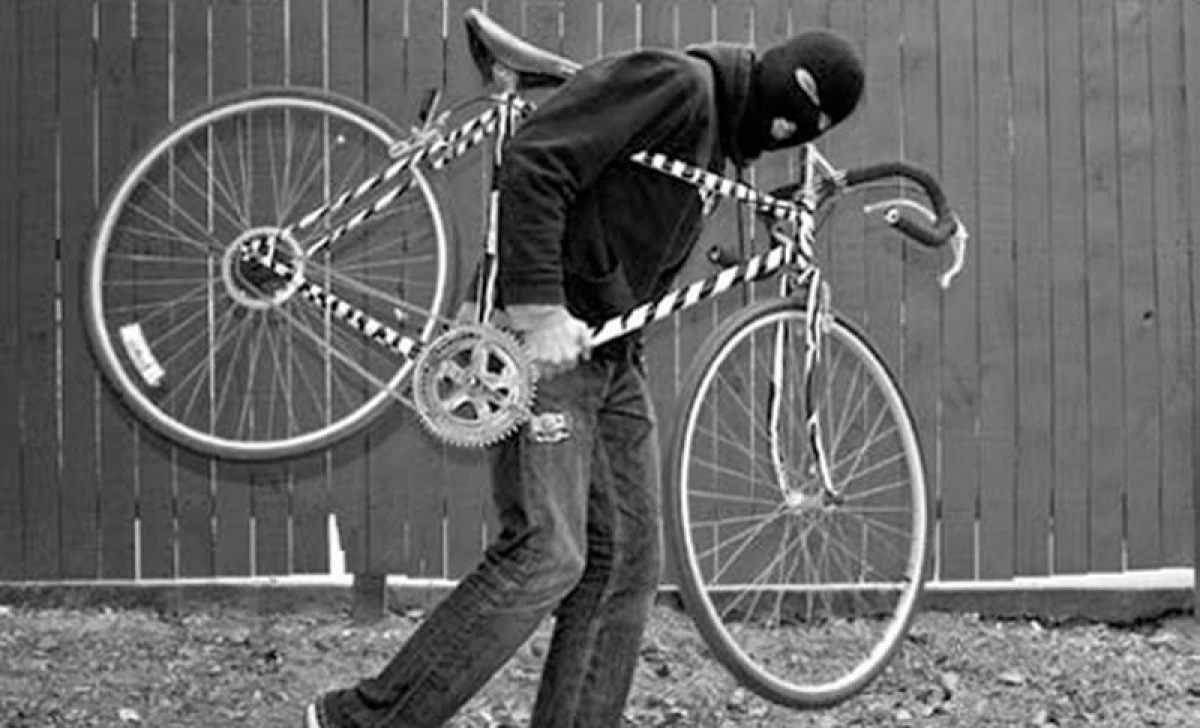 S-a ales cu dosar penal pentru furtul unei biciclete