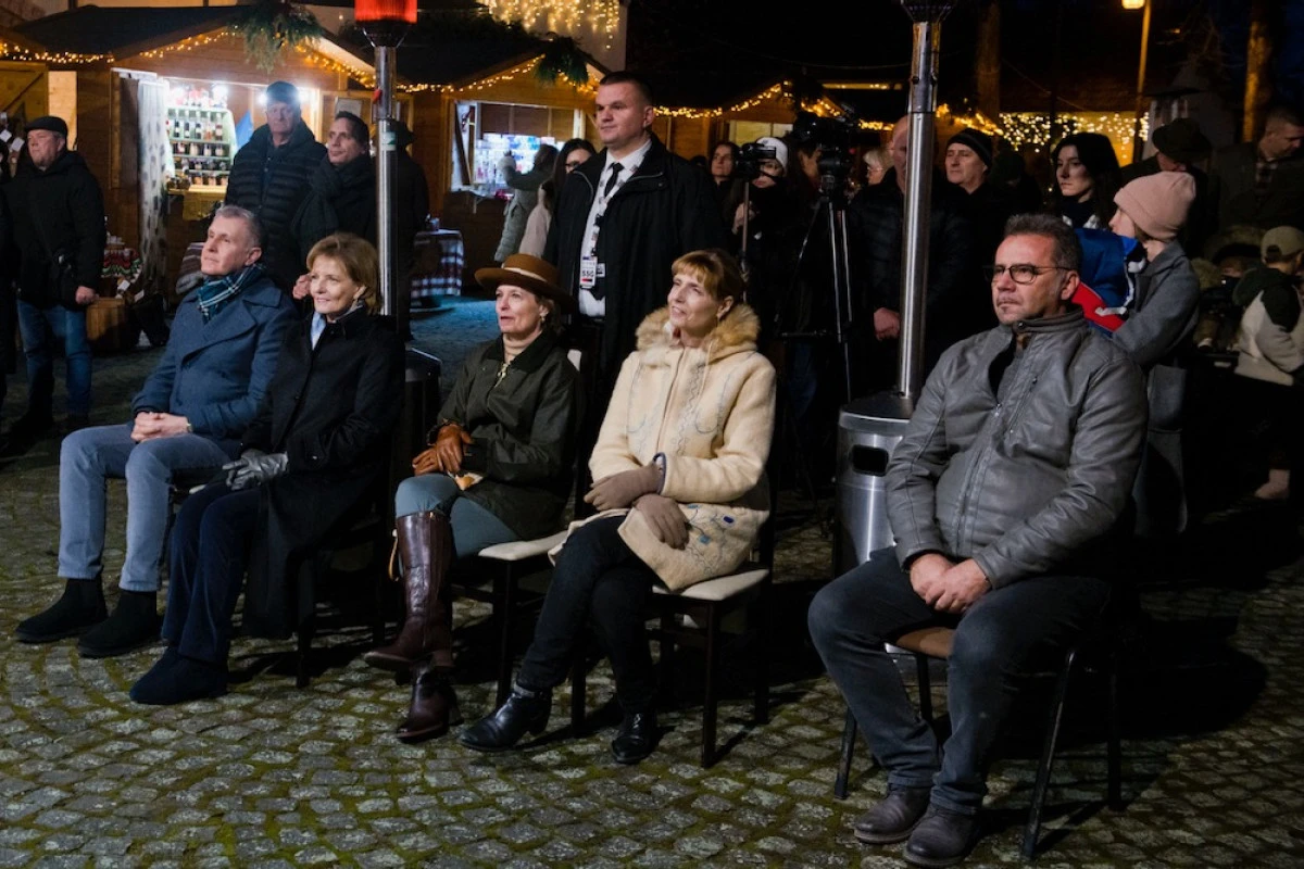 S-a deschis Târgul regal de Crăciun de la Săvârșin