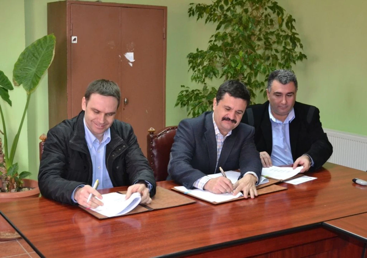 S-A PARAFAT ACORDUL DE MODERNIZARE A DRUMULUI ARAD-FELNAC