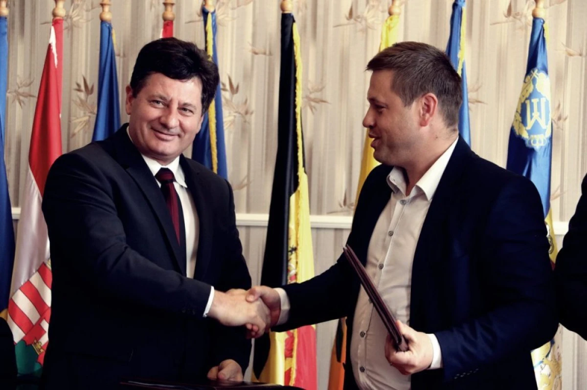 S-a semnat contractul pentru modernizarea drumului județean Pecica – Turnu