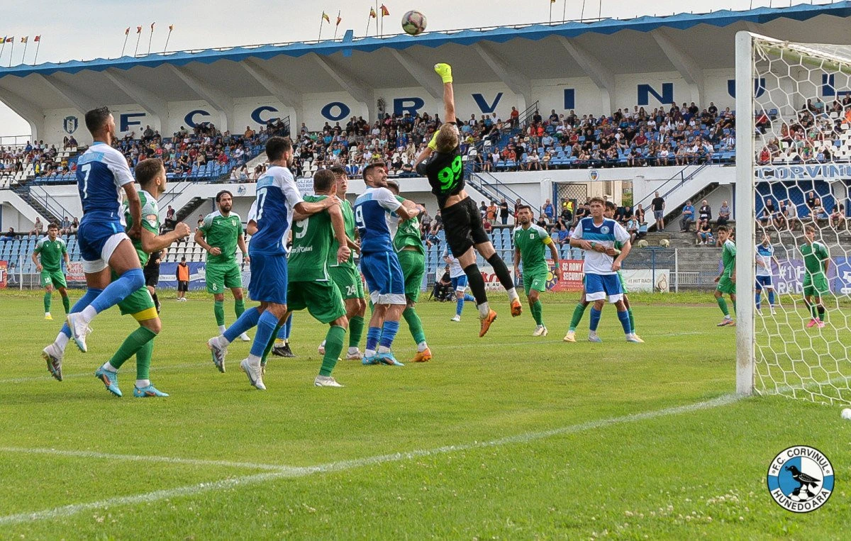 S-a stabilit și programul din Liga 2: nou promovatele Corvinul și CSM Reșița încep acasă