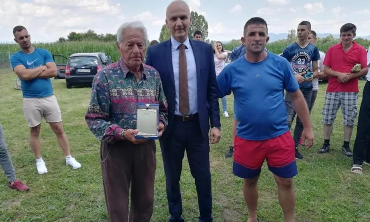 S-a stins profesorul Antoniu Bacoș, fost antrenor la UTA, CFR Arad și Vagonul