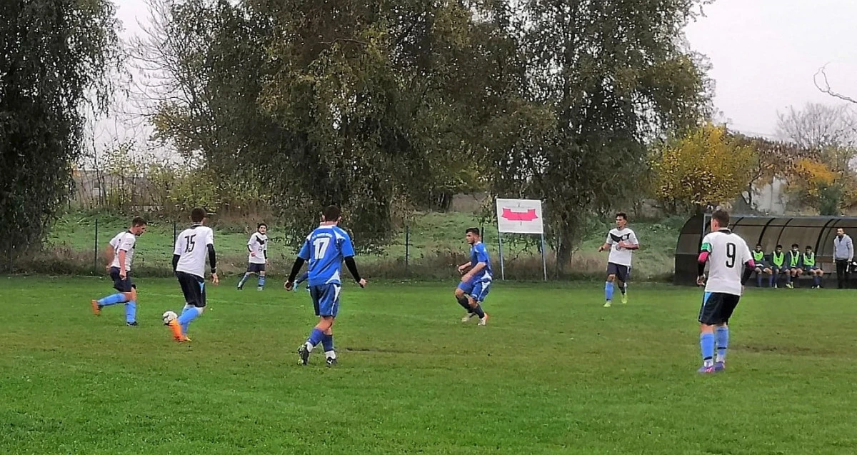 S-au jucat și restanțele ultimei etape a anului din Liga a IV-a. Cum arată clasamentul până la primăvară