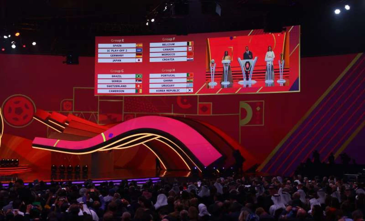 S-au tras la sorţi grupele Cupei Mondiale de fotbal din Qatar 2022!
