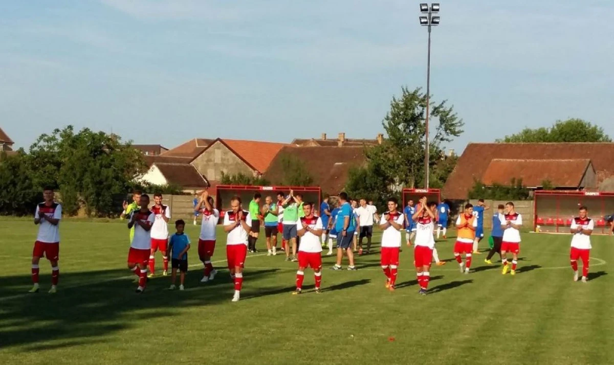 Să curgă şampania: Şoimii Lipova a promovat în Liga a III-a!