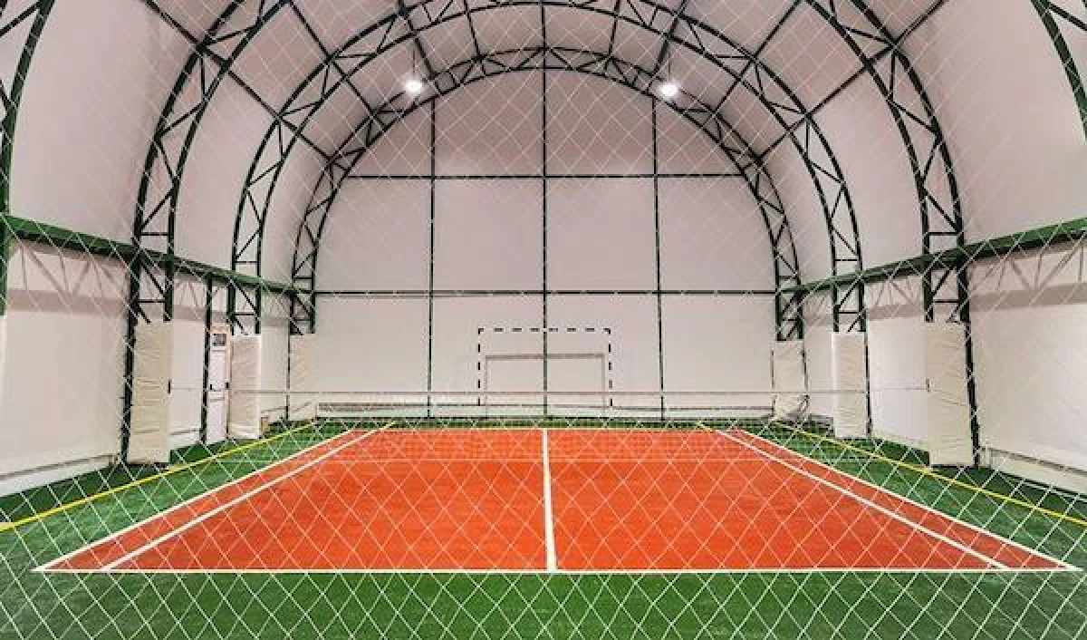 Sală de sport pentru iubitorii tenisului cu piciorul