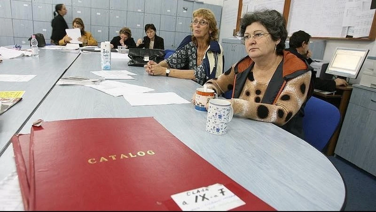 Salariaţii din învăţământ primesc în 2020 vouchere de vacanţă