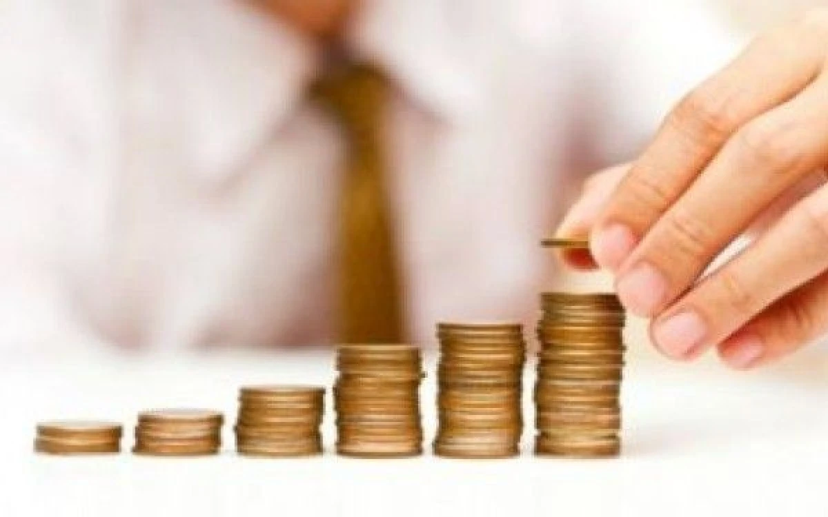 Salariul minim a crescut la 1.900 de lei, de la 1 ianuarie