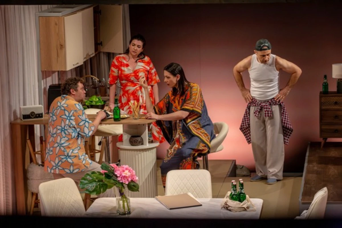 Săptămâna Comediei și evenimente speciale, în agenda lunii martie, la Teatrul Clasic „Ioan Slavici” Arad