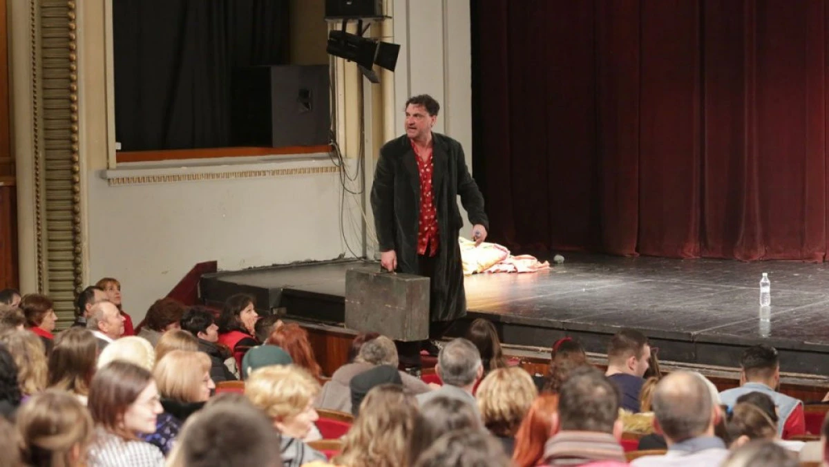 Șapte reprezentații într-o săptămână, la Teatrul Clasic „Ioan Slavici” Arad
