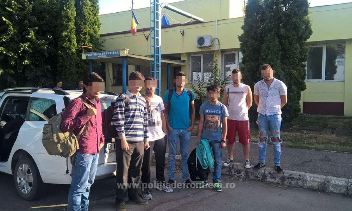 Şaptesprezece migranţi au încercat să treacă ilegal în Ungaria