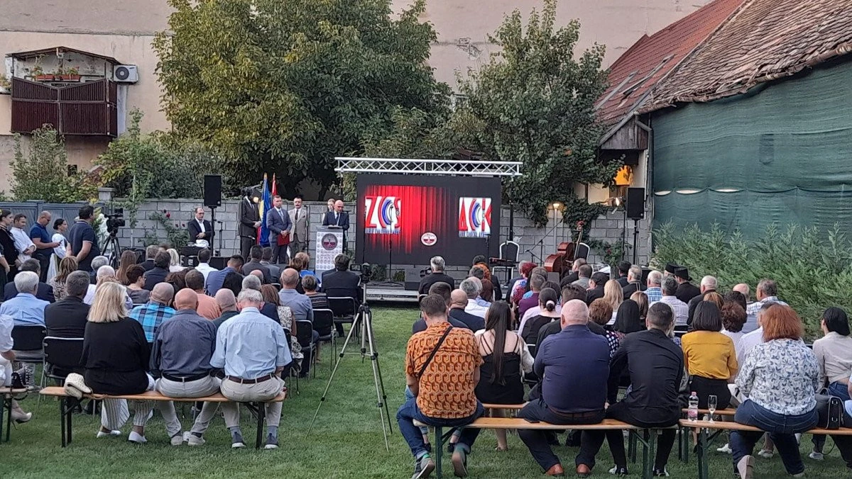 Sârbii din Arad și-au inaugurat noul sediu! Urmează alte evenimente, în cadrul Zilelor Culturii Sârbe (FOTO)