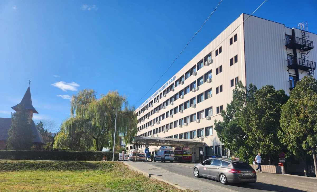 Șase medici de la Spitalul Județean Arad au salvat viața unui bărbat aflat în stop cardio-respirator