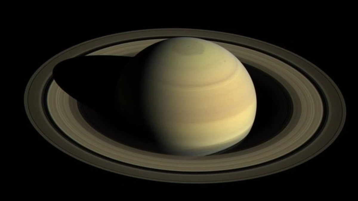 Saturn a detronat Jupiter şi a devenit planeta cu cei mai mulţi sateliţi naturali