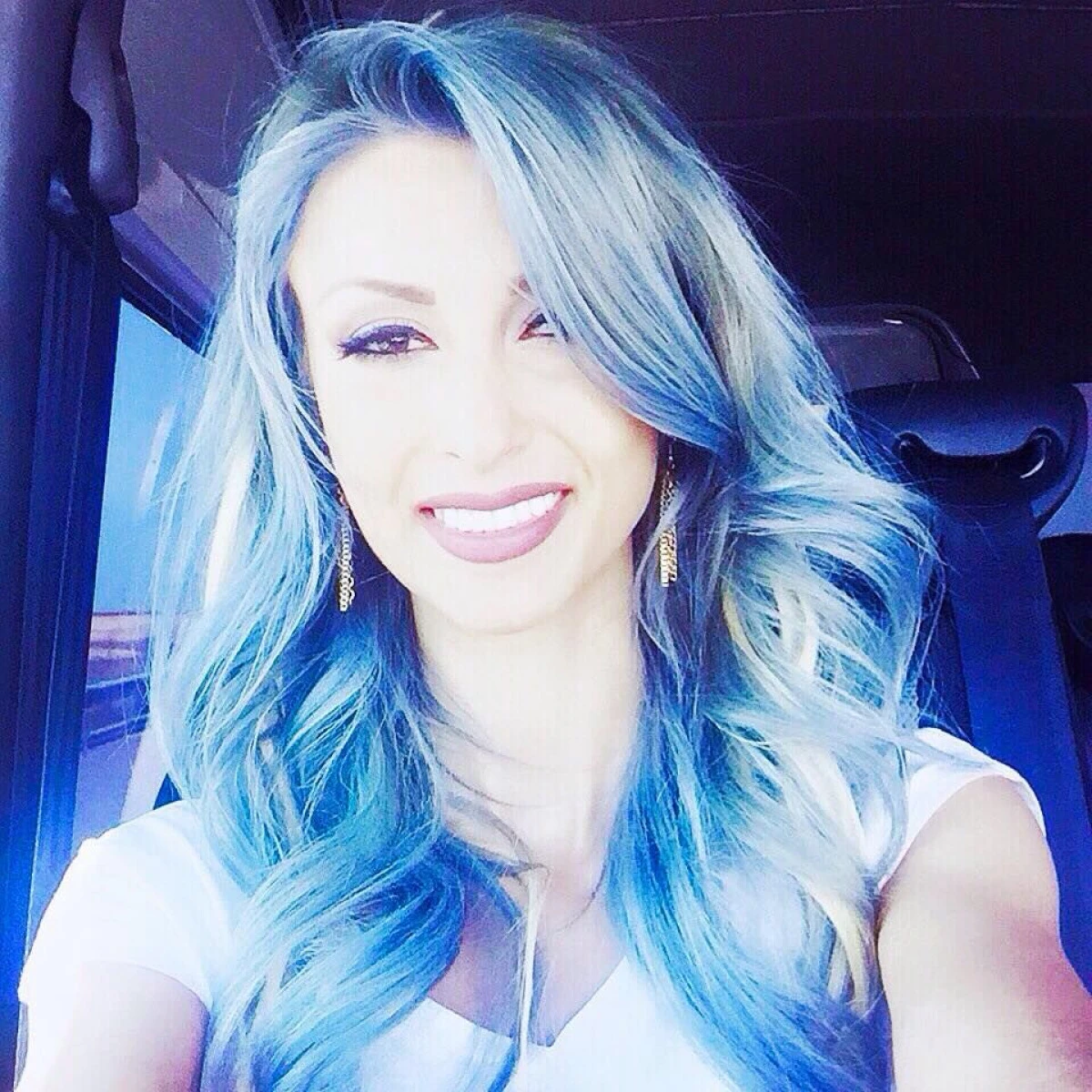 SCHIMBARE DRAMATICA DE LOOK PENTRU ANDREEA BALAN! A RENUNTAT LA BLONDUL CARE A CONSACRAT-O!