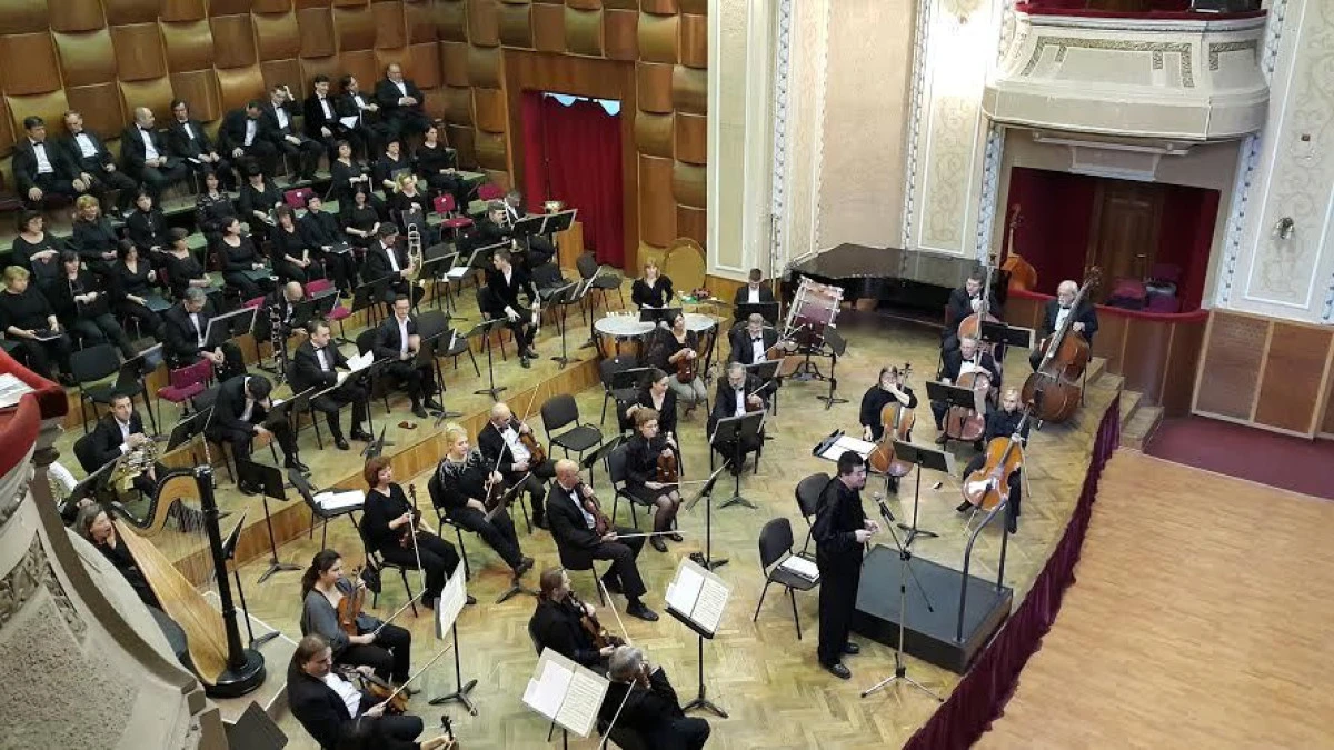 "SCOALA ALTFEL" A POPOSIT LA FILARMONICA DE STAT DIN ARAD