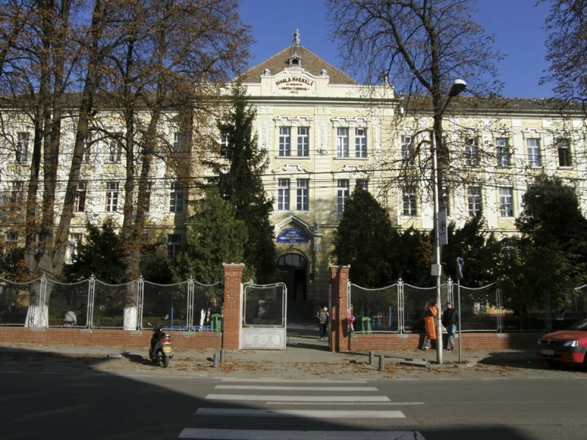 Şcolile rămân închise până anul viitor