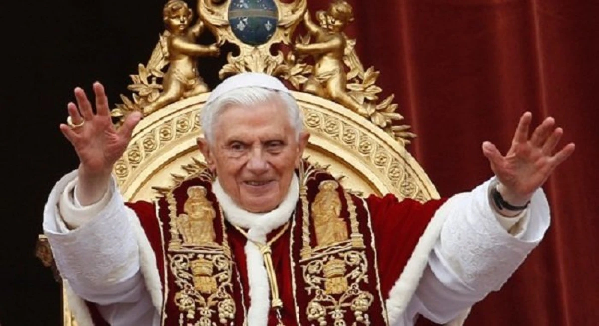 Scrisoarea prin care Papa Benedict își ia adio. ”Mă aflu în pelerinaj către Casa Domnului"