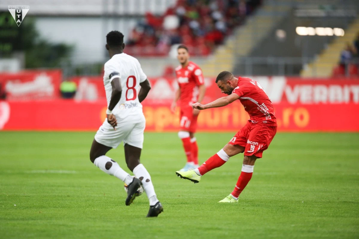 Se ascute lupta în Superliga: bătălii crâncene pentru puncte și în etapa a 27-a!