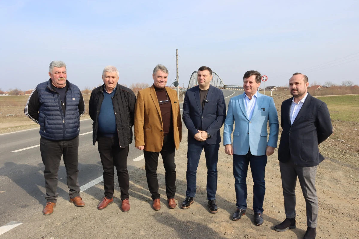Se circulă pe drumul Seleuș-Șicula, modernizat de Consiliul Județean Arad