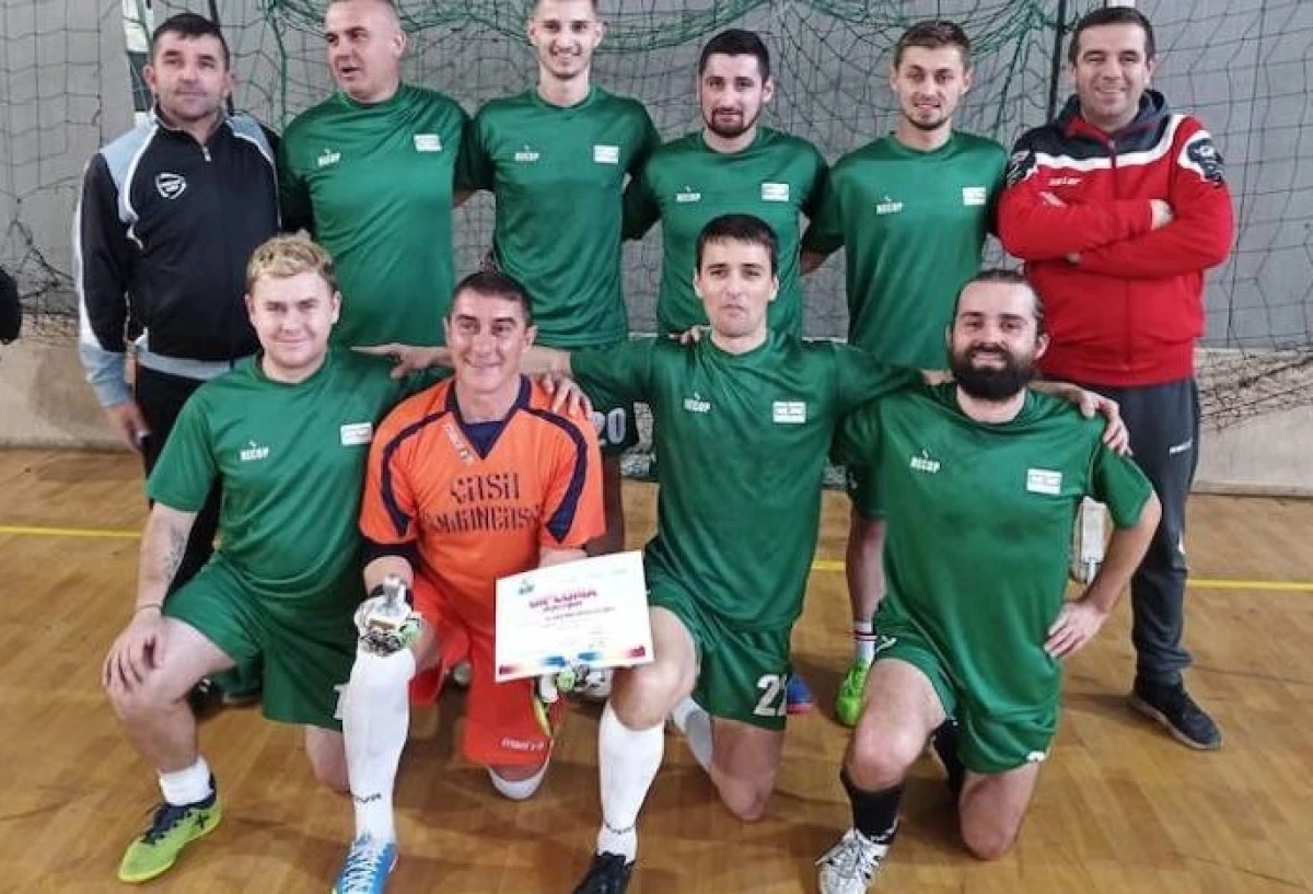Se cunosc primele două finaliste judeţene la futsal