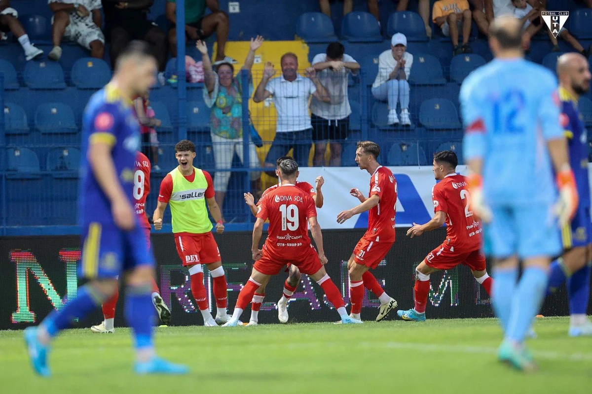 Se încinge lupta la titlu în SuperLiga! Meciuri tari și în play-out, cu UTA pe teren de Florii