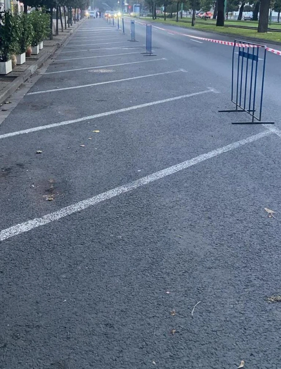 Se marchează locurile de parcare din zona centrală a municipiului