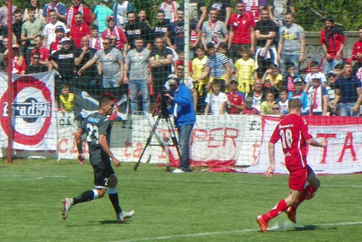 SE MENŢINE SUSPANSUL LA PROMOVARE: UTA ARAD - GAZ METAN 1-1