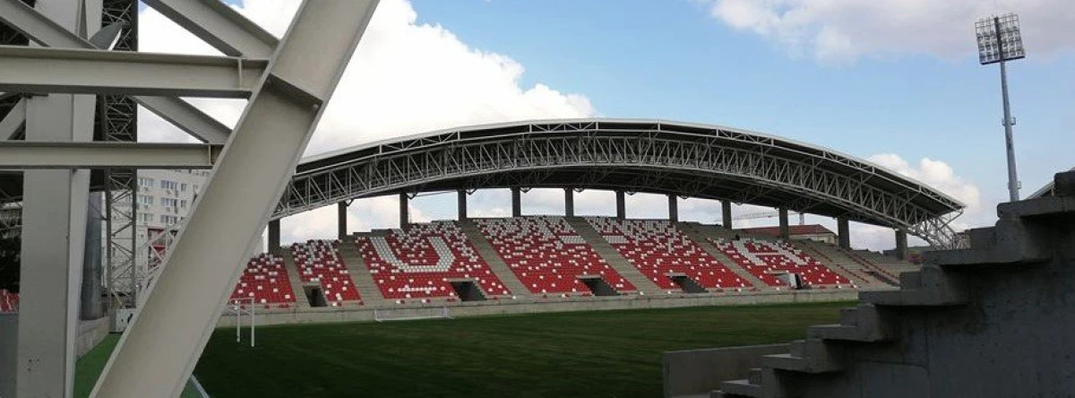 Se pune cruce la stadionul UTA?! Nu la figurat, la propriu...