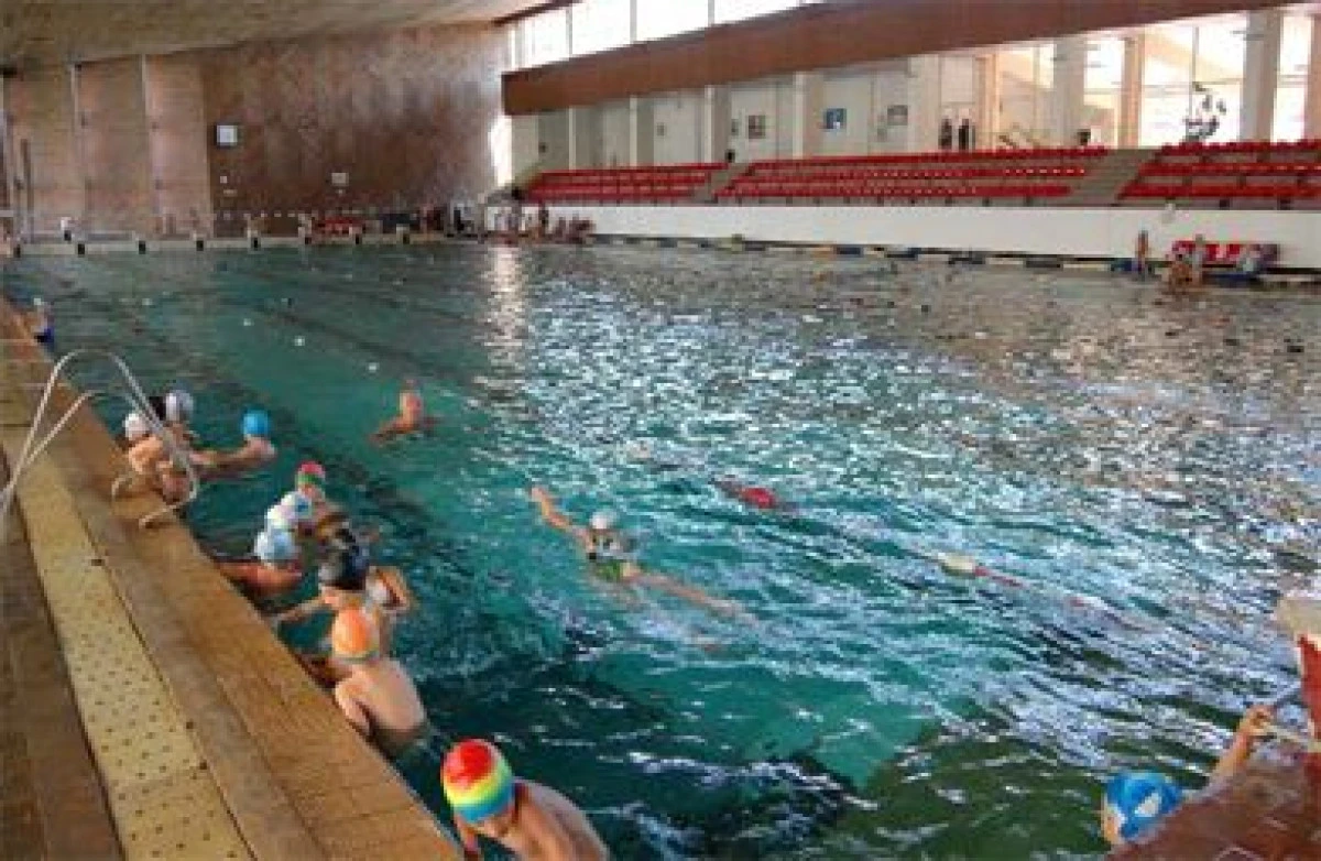 Se redeschide bazinul acoperit de înot “Delfinul”