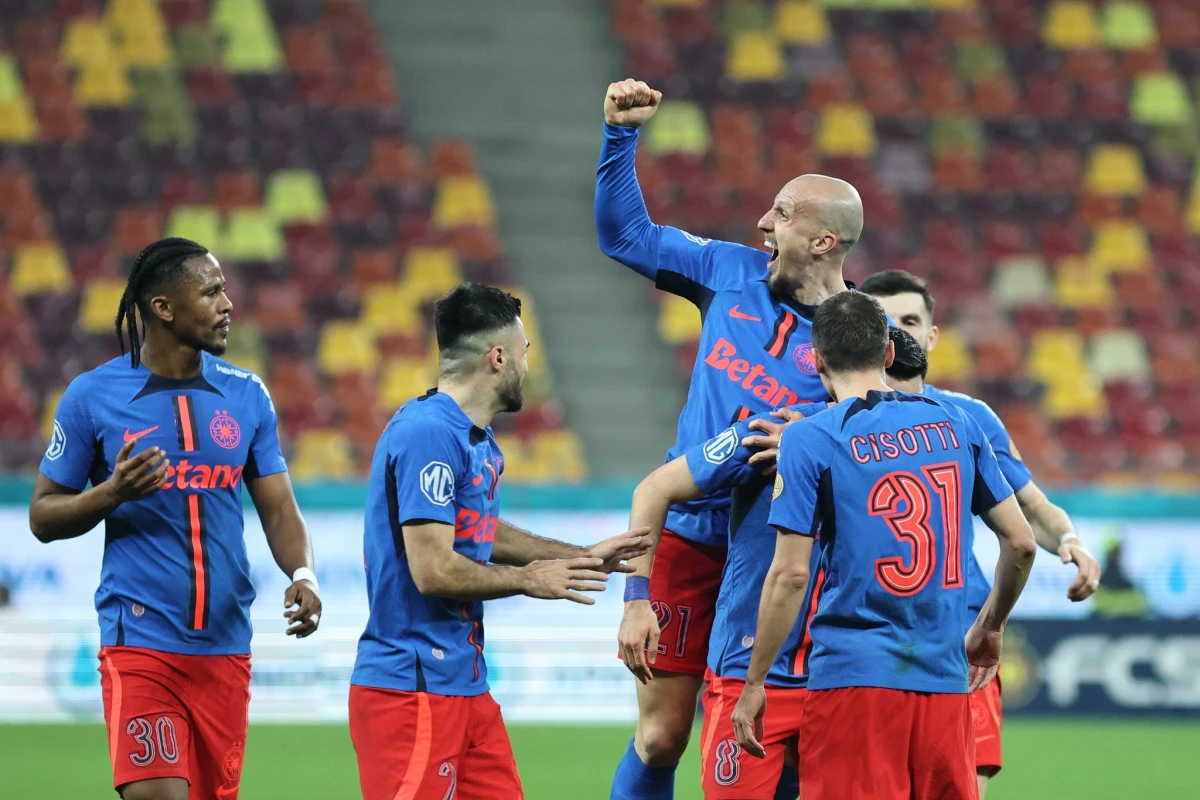 Se trage linie în SuperLiga! FCSB este lider înainte de play-off, iar sezonul regulat se încheie cu UTA - Dinamo!