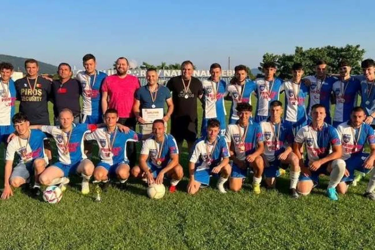 Sebișul a promovat în Liga a IV-a în anul centenarului, echipa a fost premiată de președintele AJF Arad