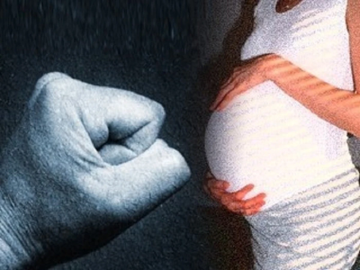 Sechestrată de iubitul violent, o gravidă a căzut de la etajul trei