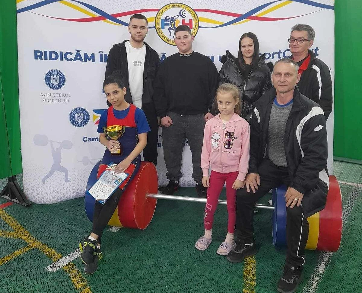 Secția de haltere a CSM-ului arădean și-a făcut treaba la Cupa României U20 și selecția juniorilor III