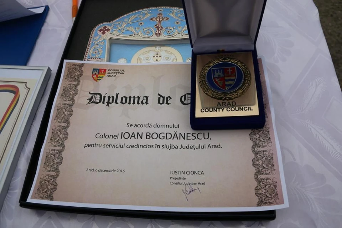 Șeful ISU Arad a primit Diploma de Onoare pentru Serviciu Credincios din partea CJA