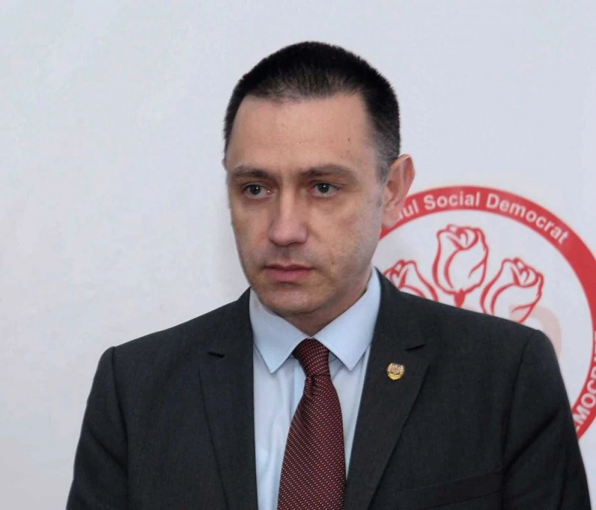 SENATORUL FIFOR SE ÎNSCRIE CA VOLUNTAR ÎN ECHIPA LUI FALCĂ