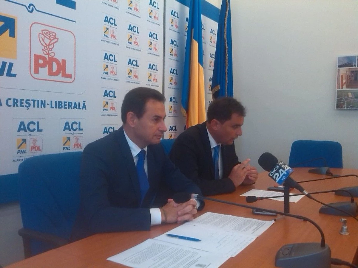 SENATORUL IOAN CRISTINA SARE LA GATUL A DOI CONSILIERI LIBERALI DIN INEU