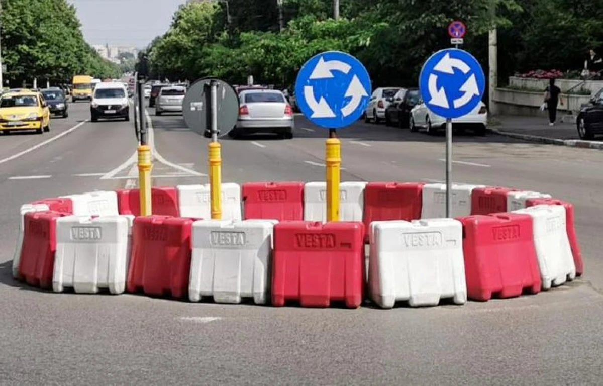 Sens giratoriu provizoriu pe strada Petru Rareș