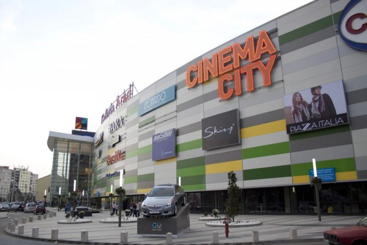 Serviciile pentru permise și pașapoarte se mută, din nou, în Galleria Mall