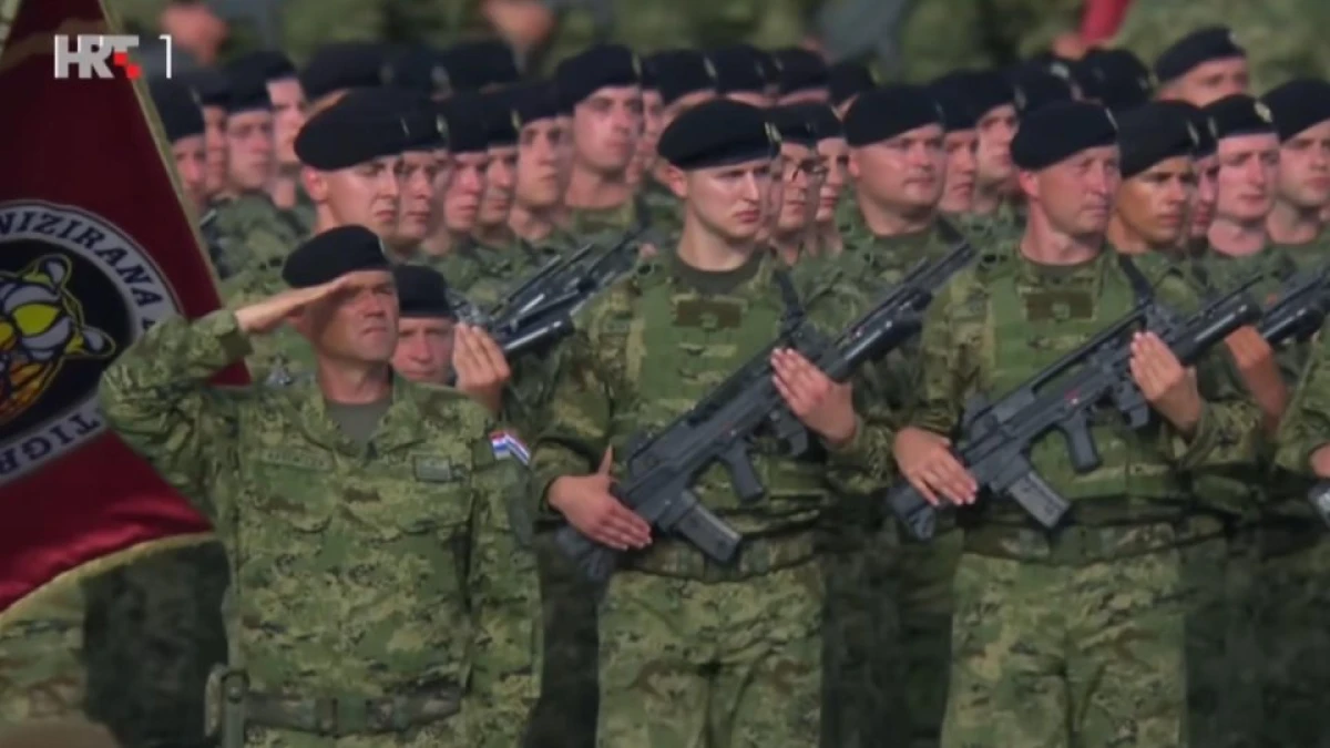 Serviciul militar obligatoriu revine în Croația. Aproximativ 800 de tineri au început pregătirea
