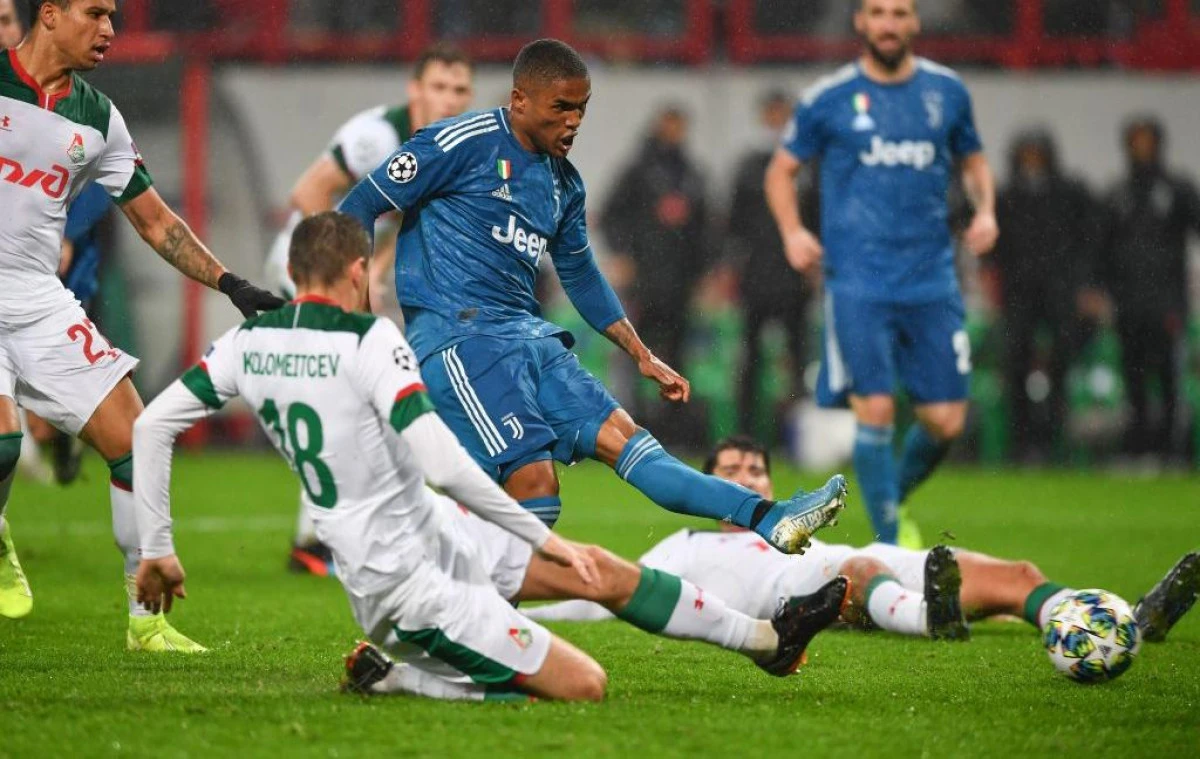 Sezon estival în fotbal: campionate naţionale şi apoi cupe europene!