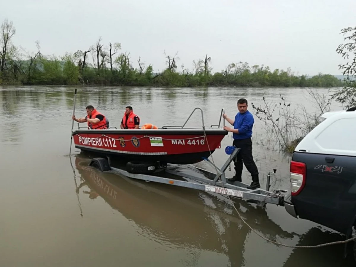 SGA Arad a intervenit  în cazul poluării accidentale, de pe râul Mureș