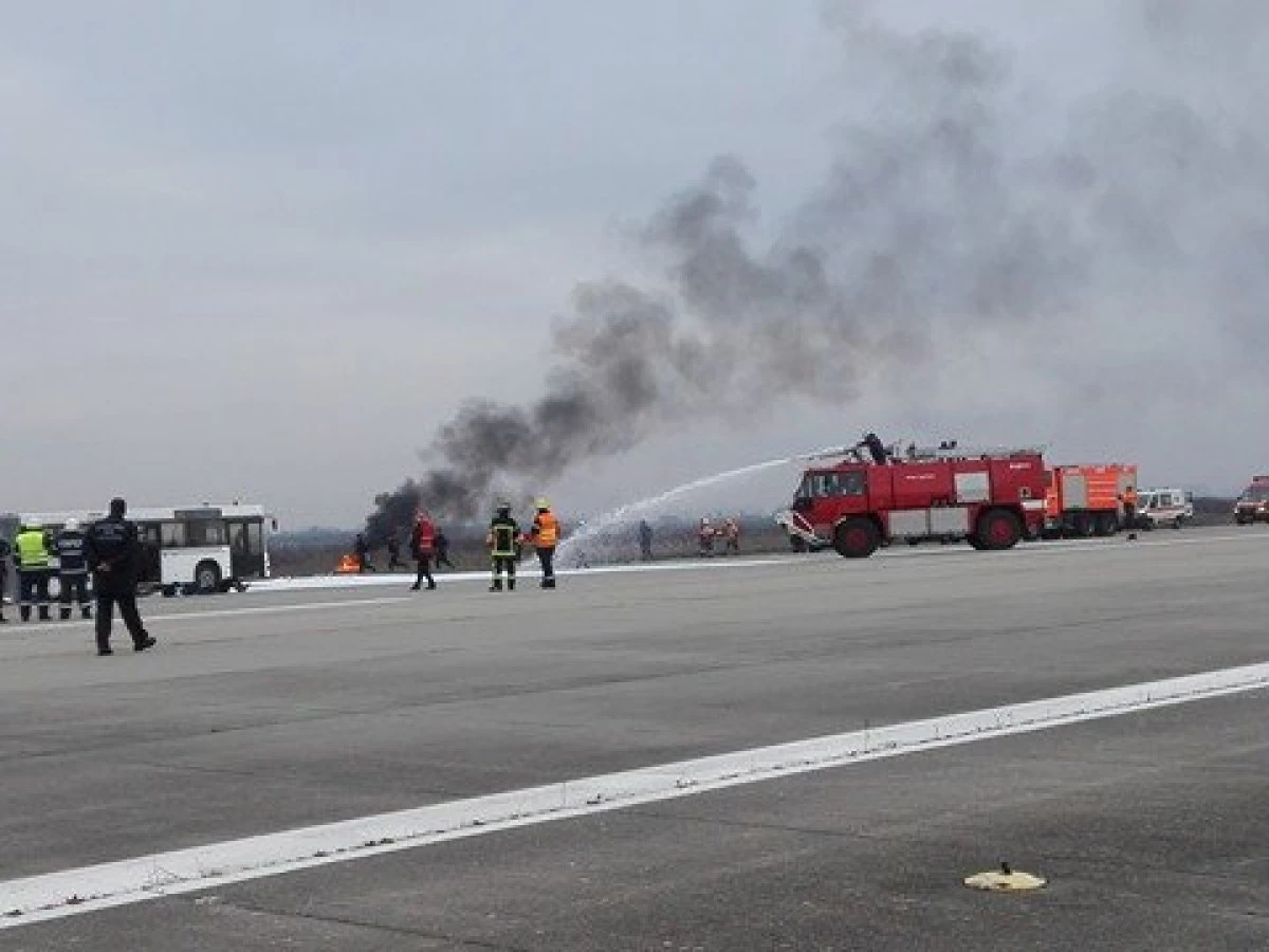 Simulare de aterizare forţată pe Aeroportul Arad, însă fără avion! (FOTO)