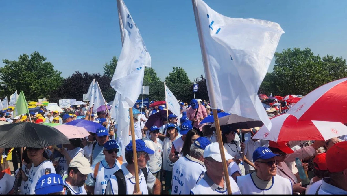 Sindicatele din universități se pregătesc de grevă: tăierea fondurilor ar putea duce la concedieri