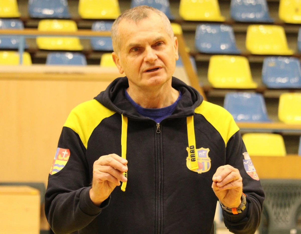 Sladjan Ivic prefațează duelul Aradului cu marea rivală de sub coș: „Cred în echipă, cu ajutorul publicului putem câștiga!”
