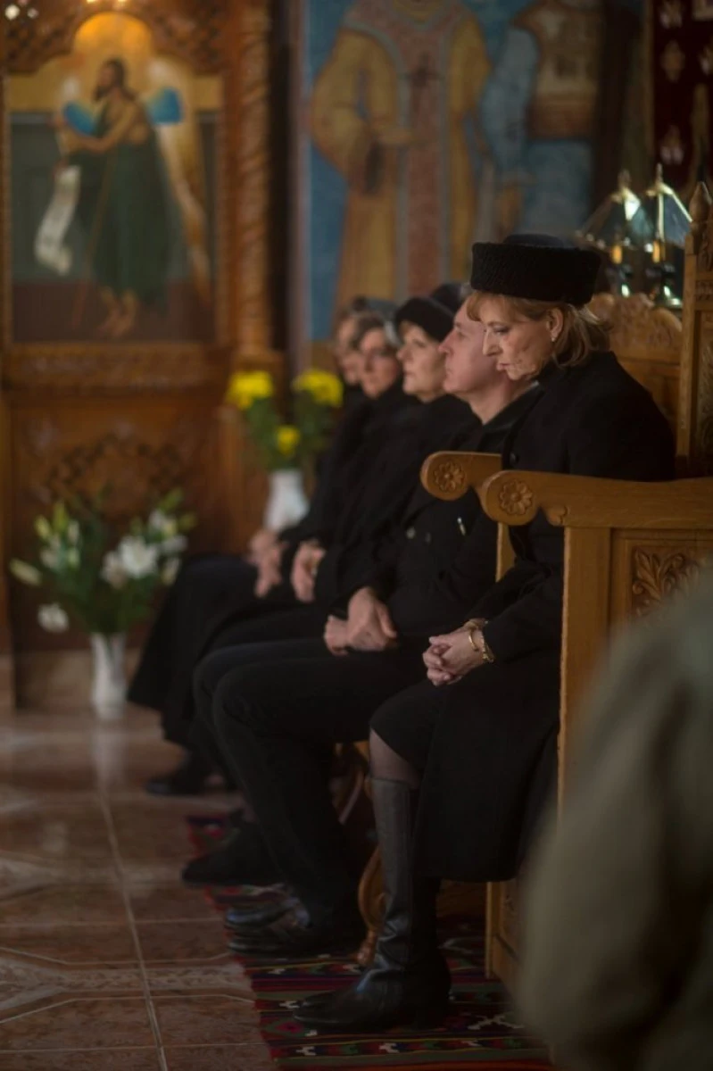 Slujbă arhierească în prezența Familiei Regale, la Săvârșin